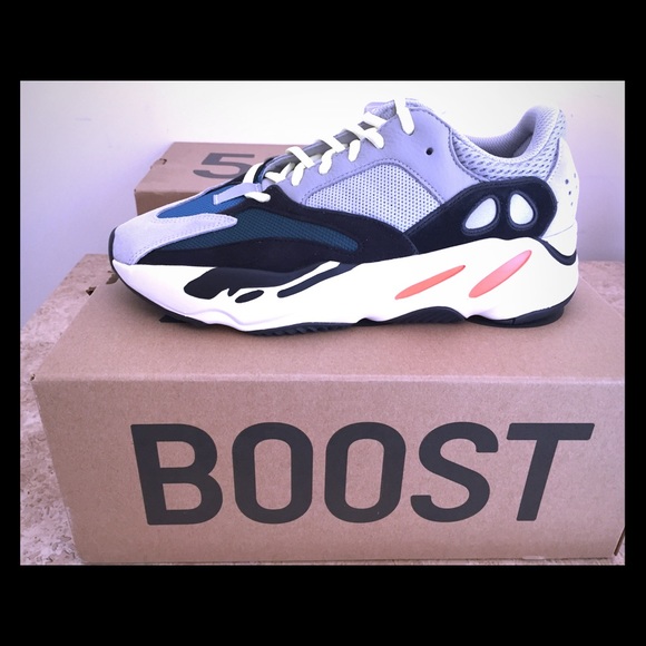Yeezy Other - YEEZY 700 (AUTHENTIC)